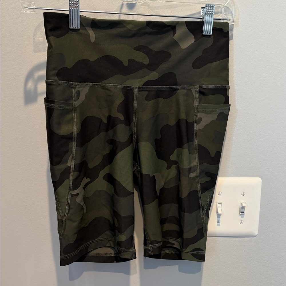 Old Navy Women's Camo Bike Shorts